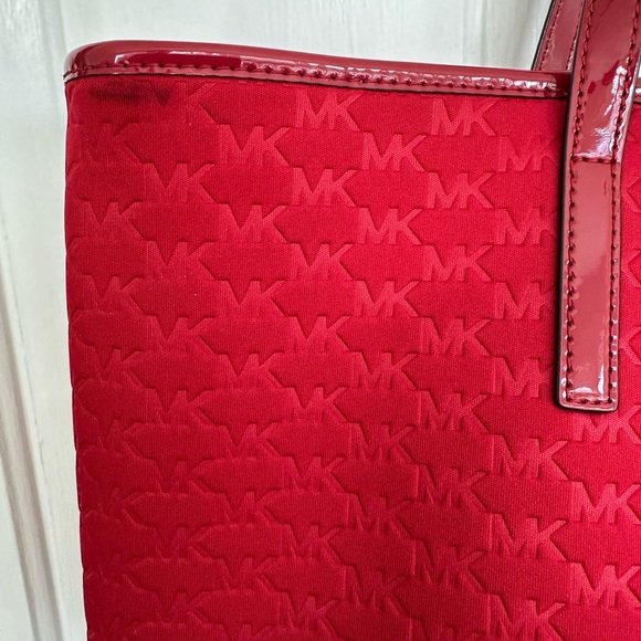 Michael Michael Kors Red Embossed Logo Scuba Fabric Patent Strap Large Tote Bag - Picture 7 of 12